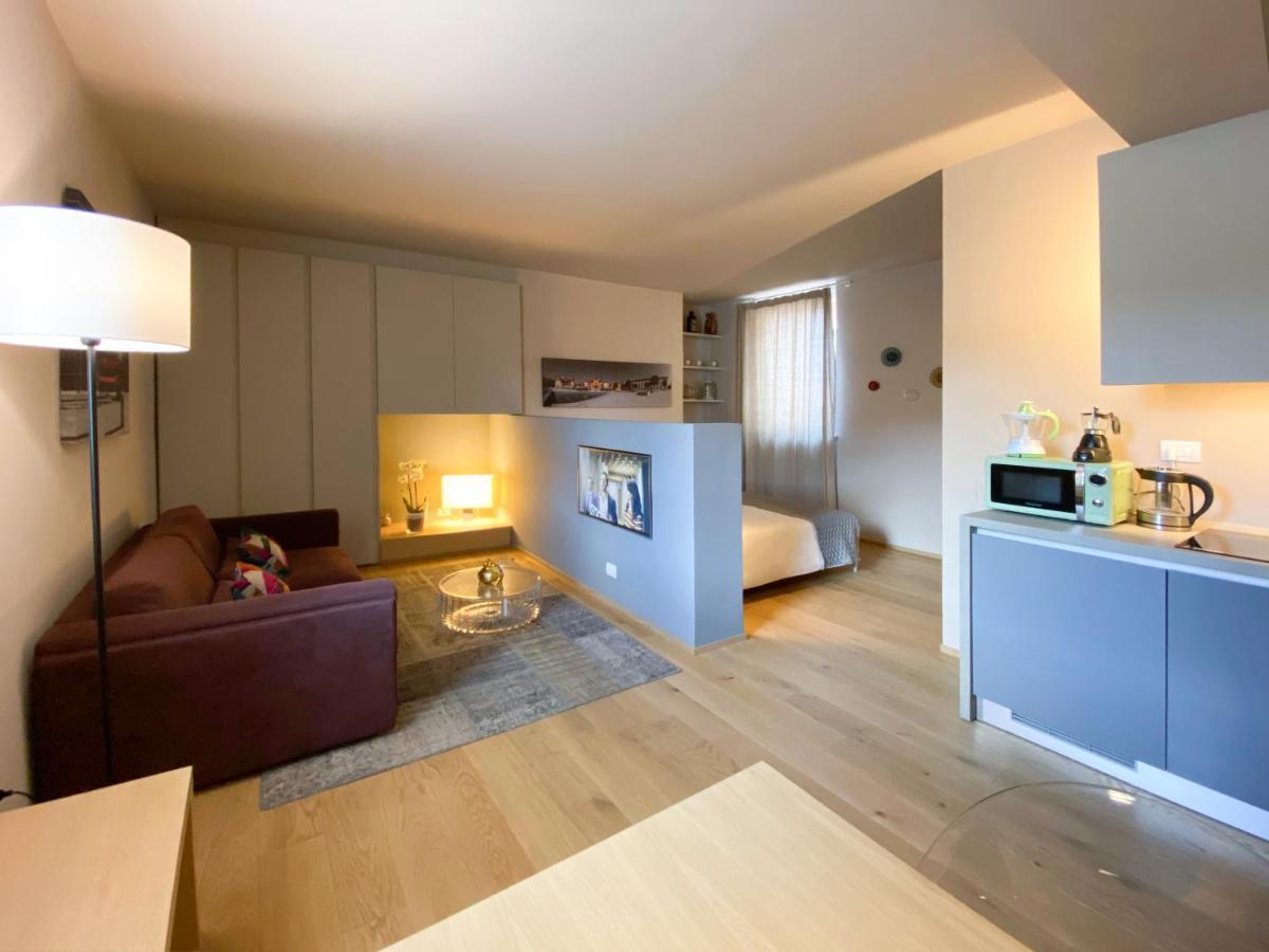 Time To Be - Luxury Apartments Centro Storico Peschiera del Garda Exterior photo