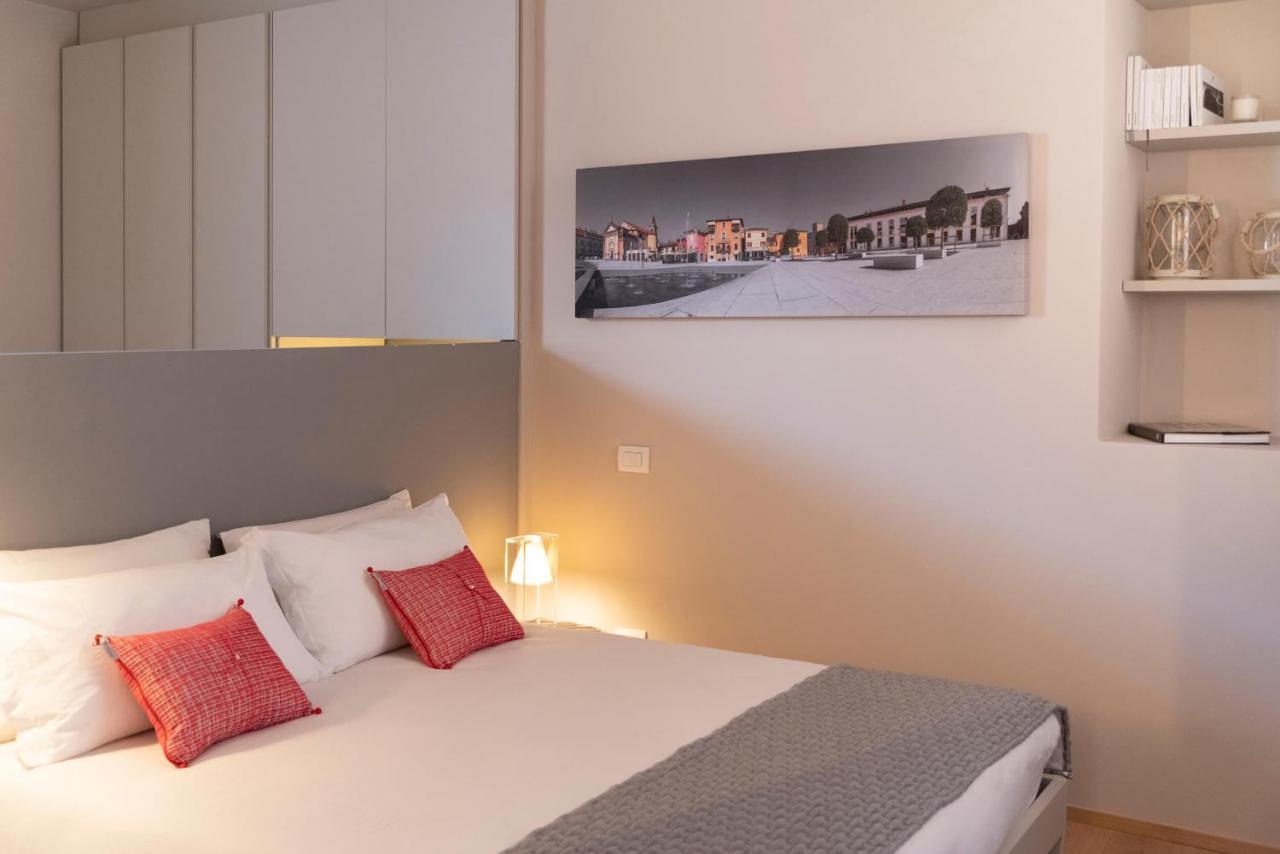 Time To Be - Luxury Apartments Centro Storico Peschiera del Garda Exterior photo